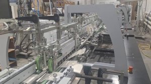 Фальцевально-склеивающая машина