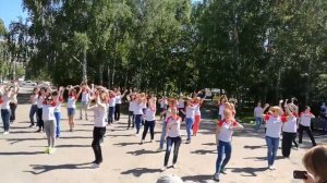 Первый танцевальный флэш-моб команды в Барнауле