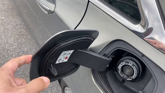 Lexus ES 350 vs Lincoln MKZ Owner’s Opinions Part 1 Exterior смотреть онлайн