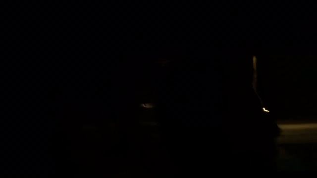 89 GT Mustang vs Dodge Challenger SRT 392 смотреть онлайн