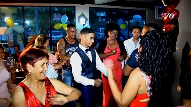 Абитуриентски бал на Боян Асенов Кукорево 2018 FULL HD смотреть онлайн