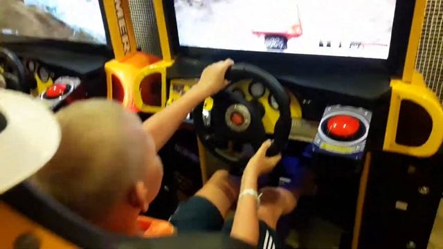 Sea planet . Обзор игры hummer смотреть онлайн