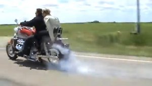 Мотоцикл Boss Hoss (V8 - 8200cc - 502Hp).flv