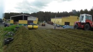 Заготовка силоса (сенажа) в яму: современный способ закладки. (трамбовщик КТ-3 в комплексе с RECK)