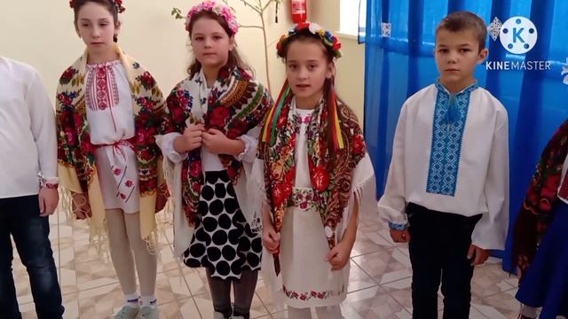 "У НАС ВЕСЕЛА КОЛЯДА" смотреть онлайн