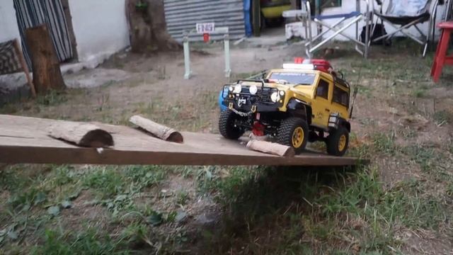 Handmade LAND ROVER DEFENDER Rc Crawler in Action