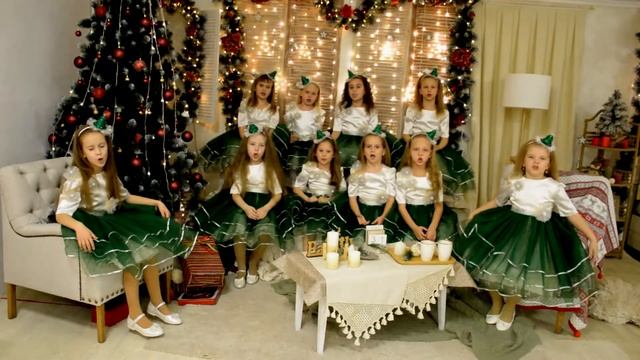 Вокально-эстрадная студия "Гармония"АНСАМБЛЬ СОЛОВУШКИ - НАША ЁЛОЧКА смотреть онлайн