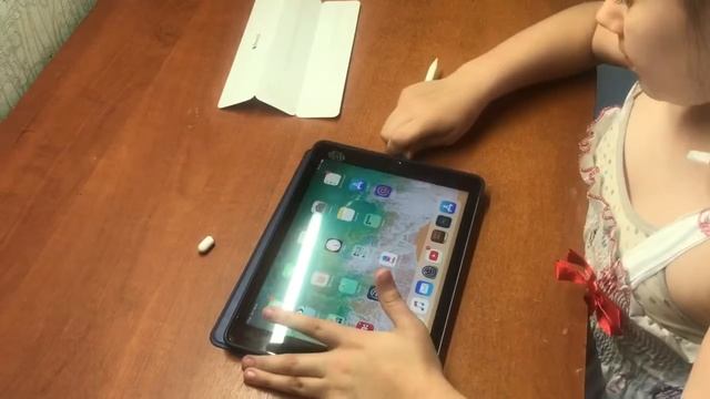 Распаковка Apple Pencil смотреть онлайн
