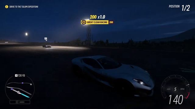 Ferrari 812 Superfast VS Aston Martin V12 Vantage S смотреть онлайн