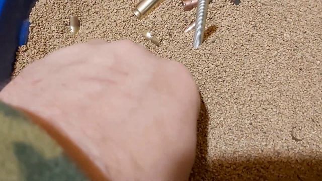 Тест ВИБРО - Тумблер для полировки и образивной очистки различных предметов. Чистка гильз и пуль 🚀🚀