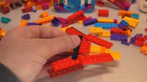 Build ⏩ LEGO Movie 2 Queen Watevra's Build Whatever Box 70825