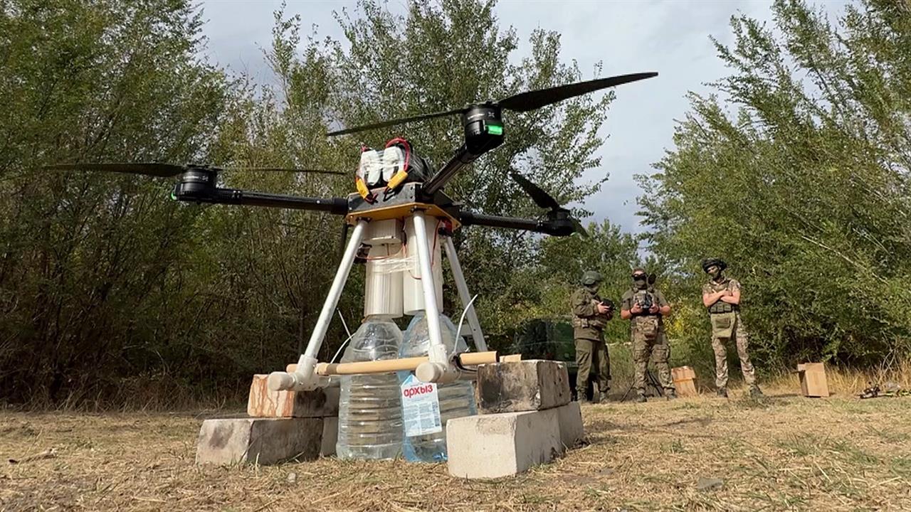 Добровольцы отряда БАРС-11 получили новый коптер, способный перевозить тяжелые грузы