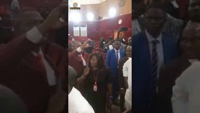 PRESIDENTIAL ELECTION COURT: DRAMA AS POLITICIANS FIGHTING OVER RESERVATION SEAT смотреть онлайн