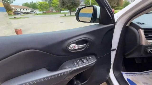 2016 Jeep Cherokee limited смотреть онлайн