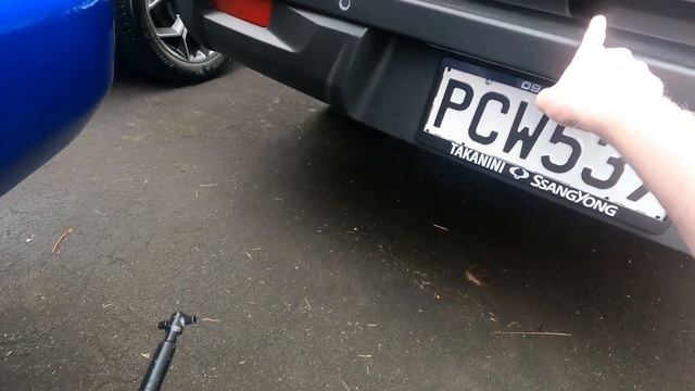 SsangYong Rhino - How To Access Your Spare Wheel смотреть онлайн