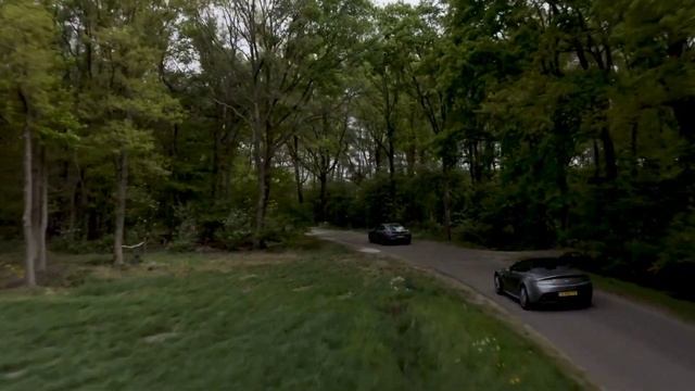 Unleashing Power: The Aston Martin Vantage Experience смотреть онлайн