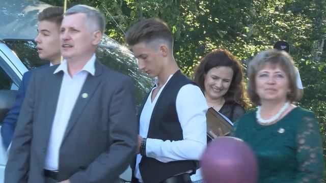 Выпускные вечера в школах наукограда Кольцово смотреть онлайн