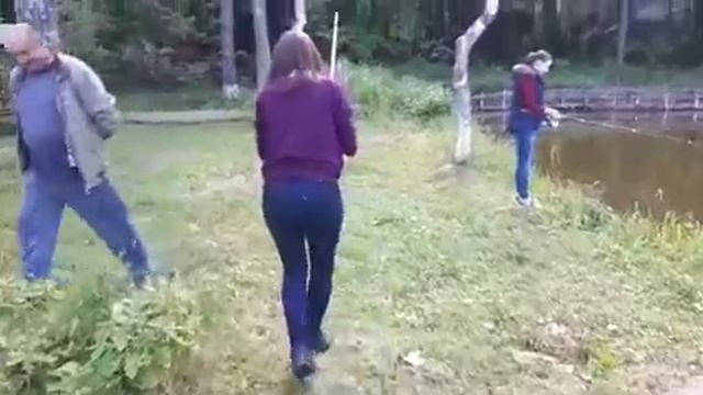 Поймала карпа . Сколько эмоций . смотреть онлайн