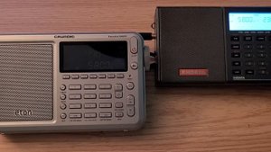 Eton Executive satellite Grundig edition VS XHDATA D808 on MLA 30 loop 5800 kHz Shortwave