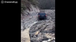 Безумные победы и провалы супер джипов по бездорожью