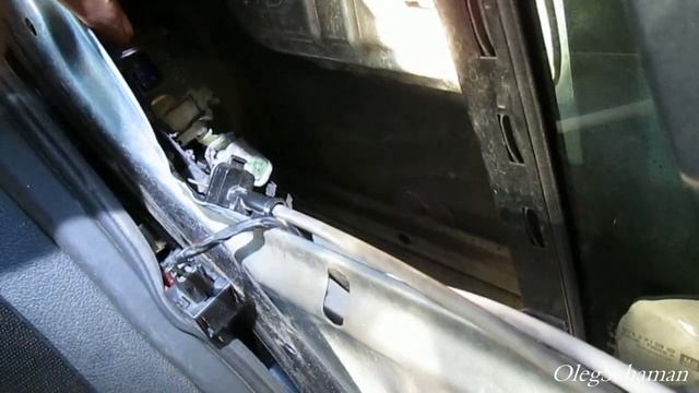 Как открыть заклинившую дверь. Opel Zafira A. смотреть онлайн