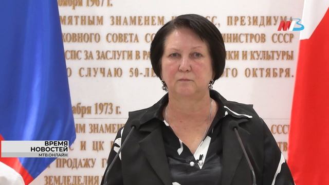 Губернатор Андрей Бочаров передал Золотые Звезды Героев РФ родственникам участников СВО