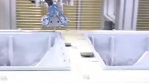 Gasketing нанесение пеносиликона на корпуса прожекторов.avi