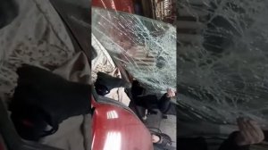 Демонтаж лобового стекла на москвич 2141.