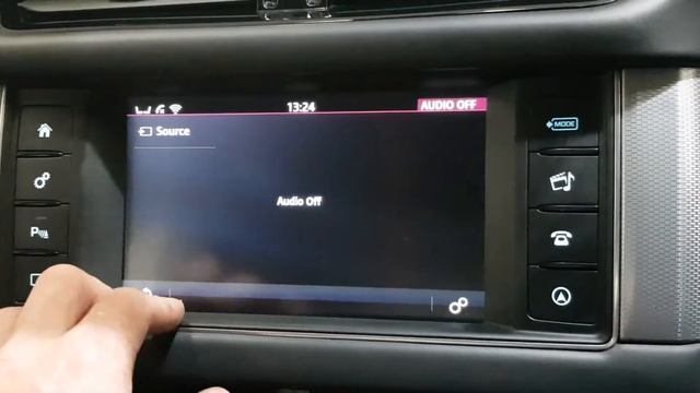 2017 (172) JAGUAR XF 2.0D PORTFOLIO 180BHP смотреть онлайн