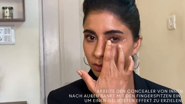 MAC ARTISTRY TECHNIQUE: Medium Coverage Concealer смотреть онлайн
