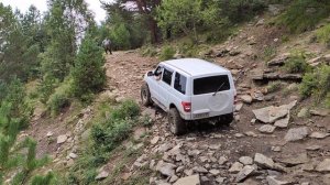 Уаз Патирот на 35 колесах маршрут Хурла-кель - Худесские лабиринты