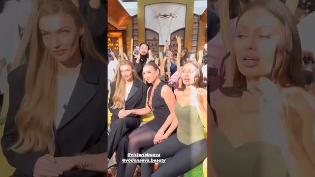 Ольга Бузова и Виктория Боня и Алена Водонаева