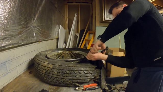 1967 Jaguar 3.8 S-type Restoration - Video #18 - Cutting off old tires
