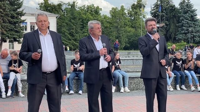 Вокальний ансамбль ТЕСЕТ (СумДУ) - Мамина молитва смотреть онлайн