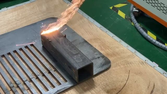 Лазерная очистка металла Raptor HS FC1000 CW JPT 1000w