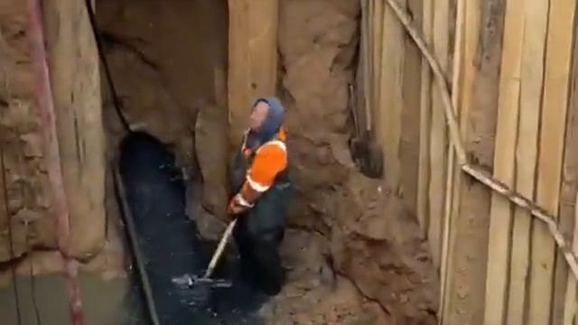 Прочистка трубопровода гидродинамическим способом. Водоканал Мастер.