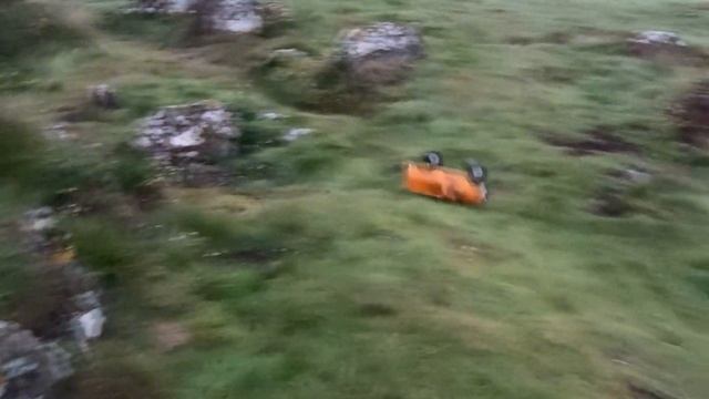 Carisma SCA-1E Takes a Tumble смотреть онлайн