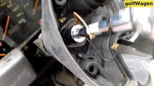 SEAT Ibiza MK2 w/o airbag steering wheel removal