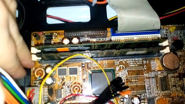 "Всё включено": маломощный компьютер 1999 г со встроенными аудио и видео смотреть онлайн