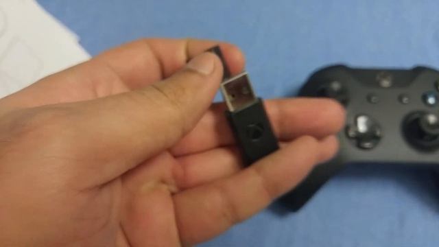 Xbox controller - black and Win10 wireless adapter смотреть онлайн