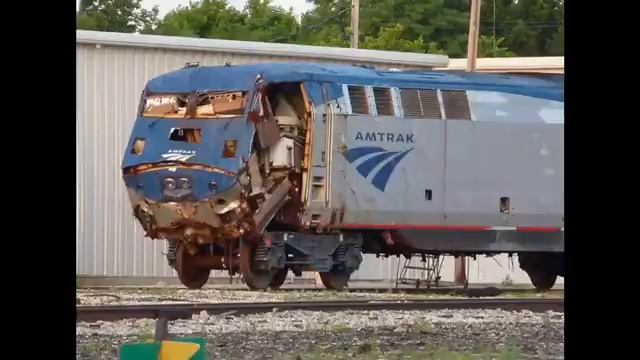 Rusty Chevrolet but it's Amtrak's GE Genesis смотреть онлайн