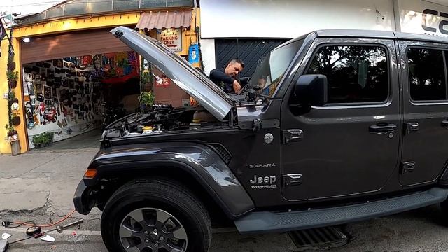 Jeep Sahara 2019, instalacion de luces смотреть онлайн