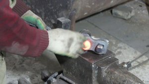 Заклепка кузнечная. Как заклепать красиво элемент?