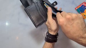 Кожаный кошелек Трифолд (Trifold)