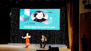 "Ой, маменька, ты не старенька" исп. Алимова Елизавета Школа искусств "Высокий" г. Мегион