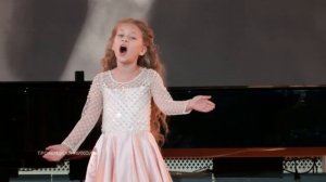 IX Международный конкурс юных вокалистов им Е.Образцовой Троницкая Николь 9 лет Капуа. O sole mio