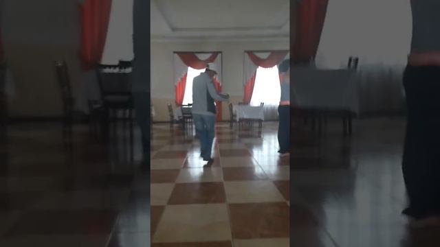Текелийский танцор диско