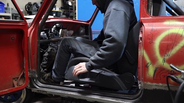 Vw Mk6 Seats In A Mini смотреть онлайн