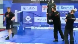 Дзамболат Цориев Сила удара 1083кг...