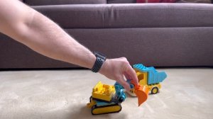 Truck & Tracked Excavator LEGO DUPLO 10931